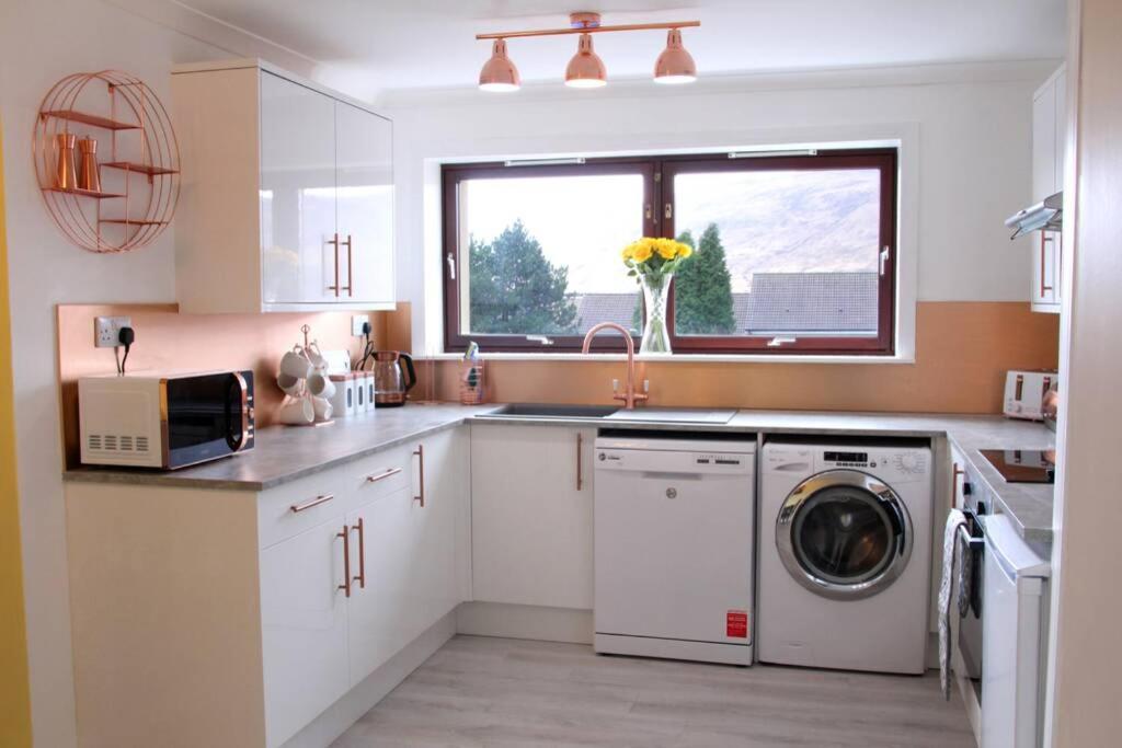 Premium Ground Floor Apartment, Near Fort William Town Centre Εξωτερικό φωτογραφία
